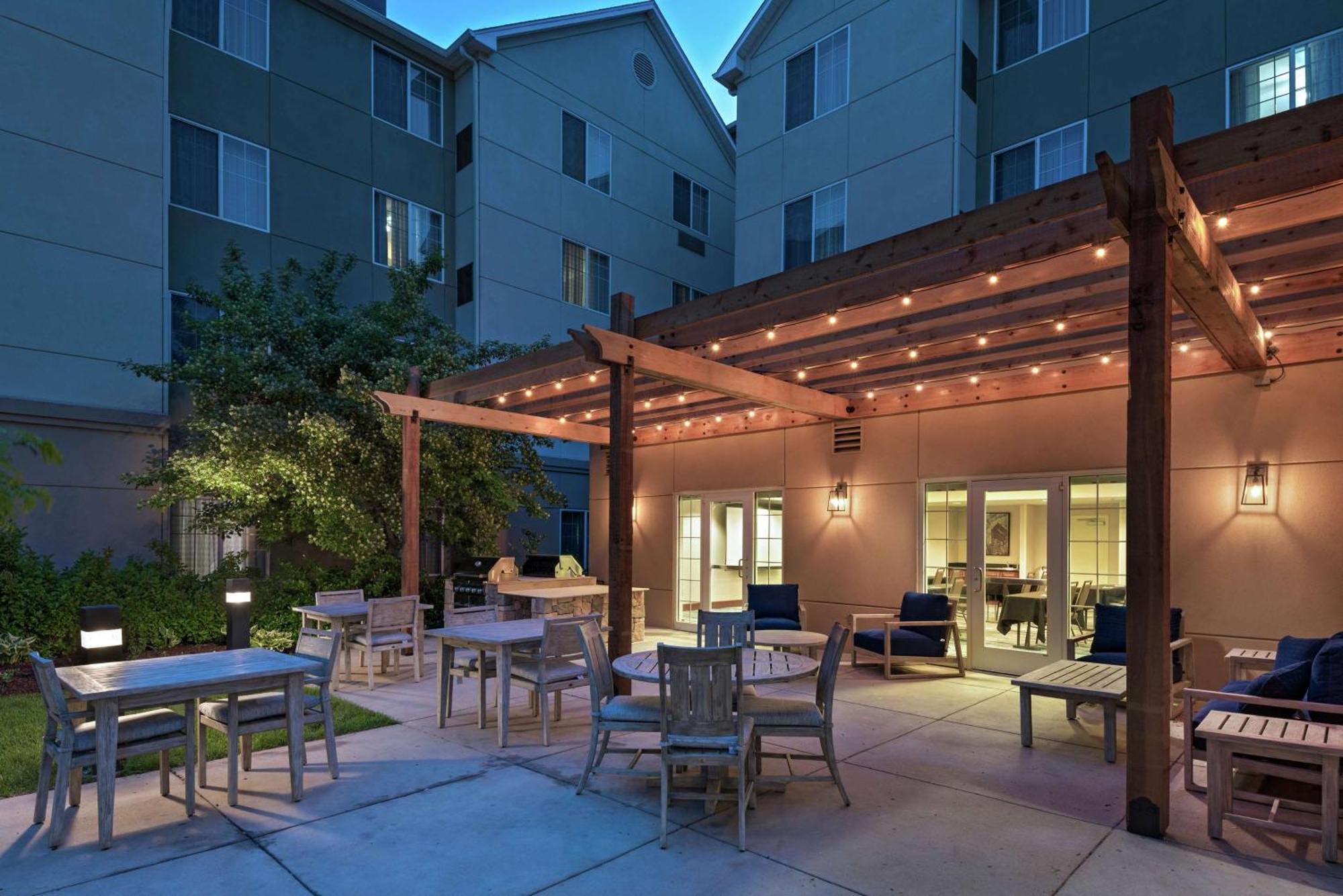 Homewood Suites By Hilton Fort Collins Exterior photo